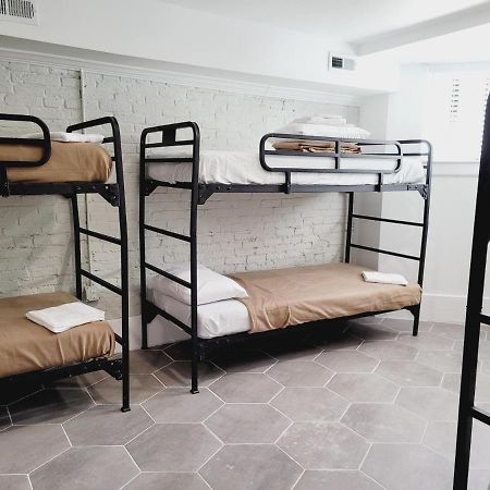 May Flower Hostel Llc Вашингтон Экстерьер фото