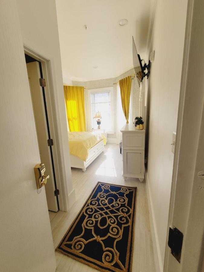 May Flower Hostel Llc Вашингтон Экстерьер фото